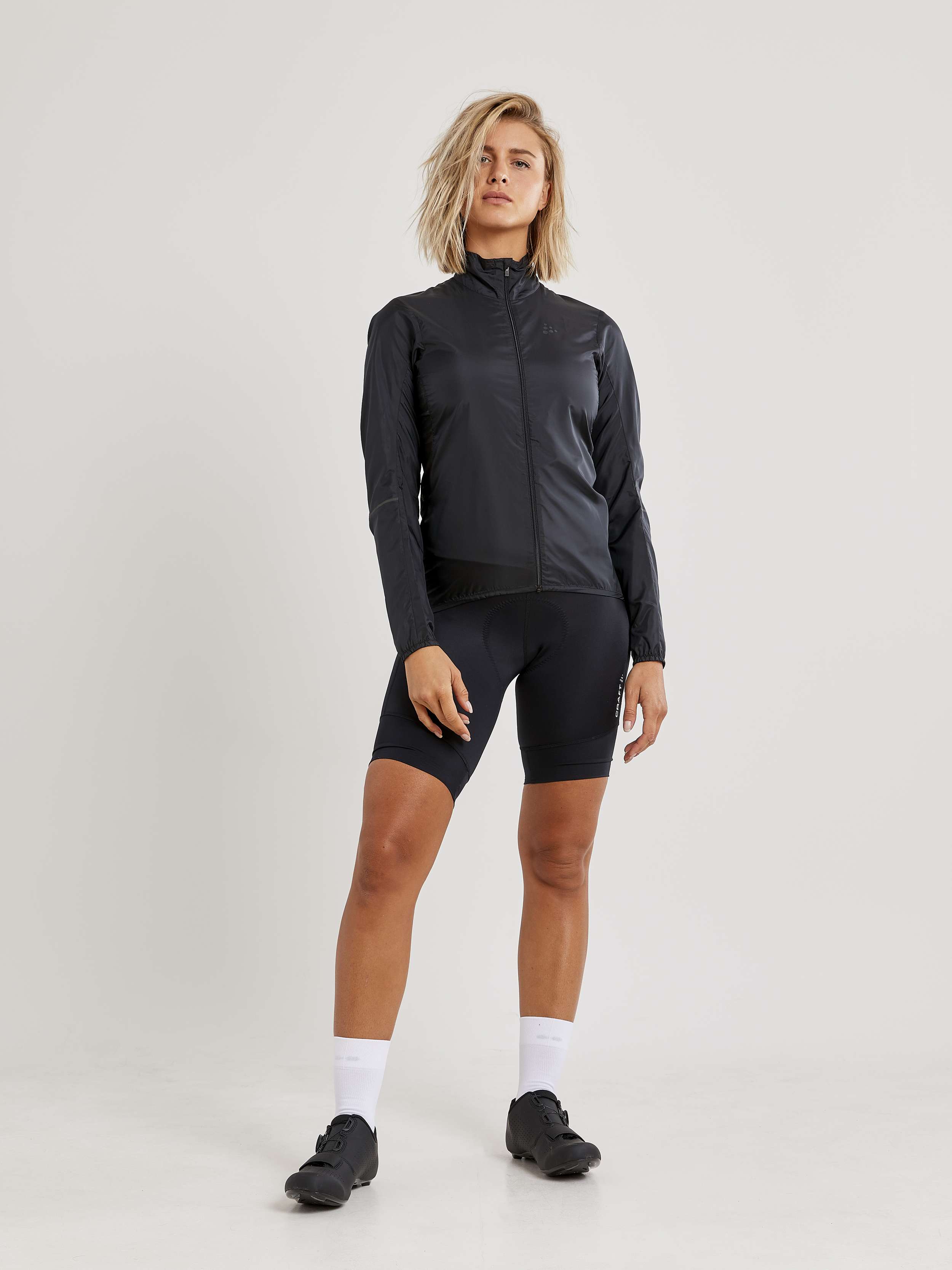 Essence Light Wind jkt W - Black | Craft Sportswear